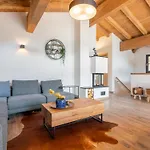 Joep Chalet Wald im Pinzgau