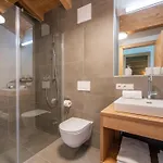 Joep Chalet Wald im Pinzgau