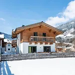 Joep Chalet Wald im Pinzgau
